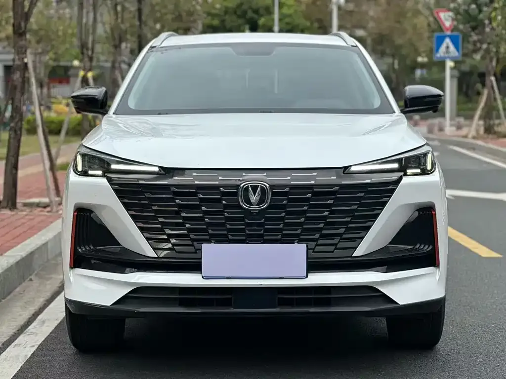 Changan CS55PLUS — фото 1