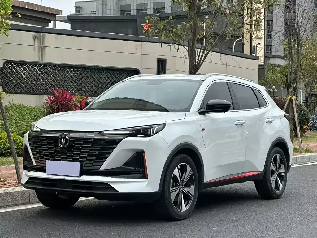 Changan CS55PLUS — фото 9