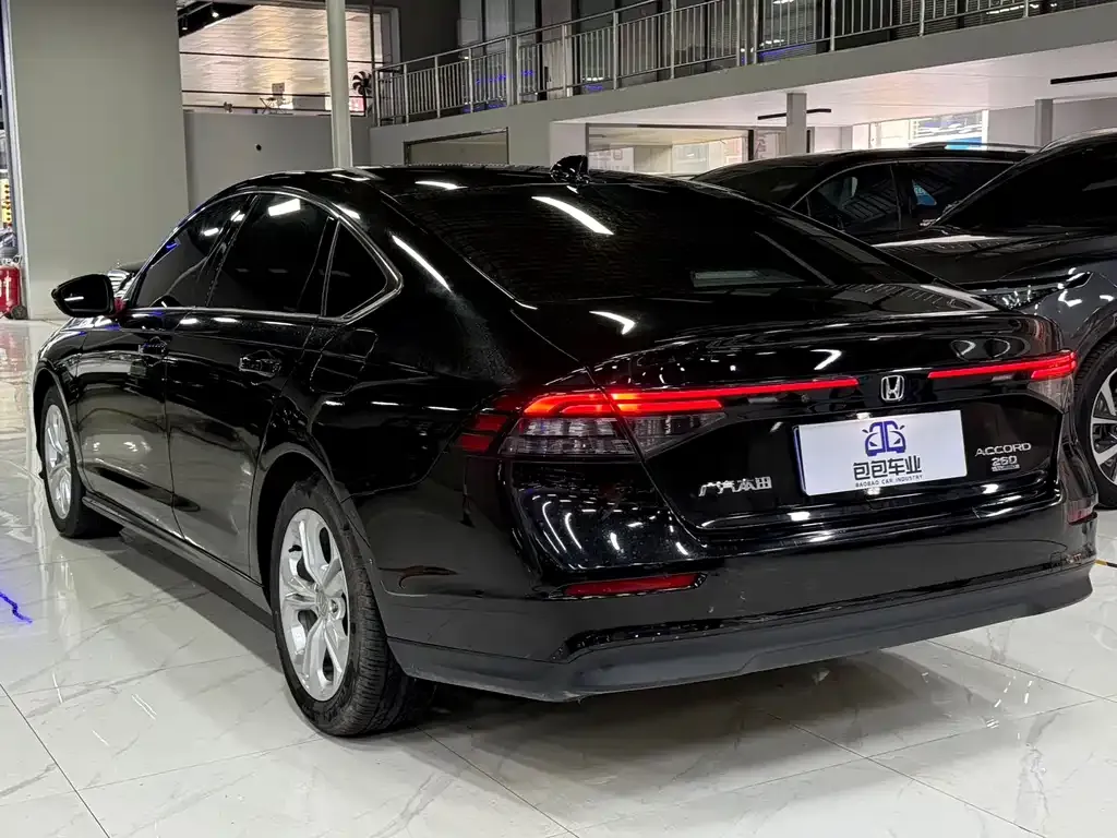 Honda Accord 2024 из CN, фото 4