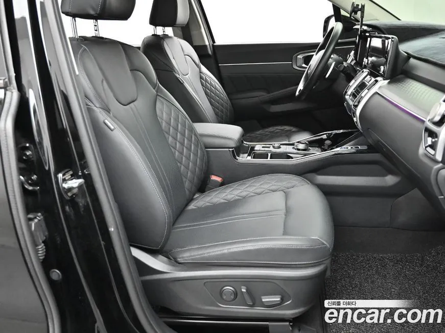 Kia Sorento — фото 7
