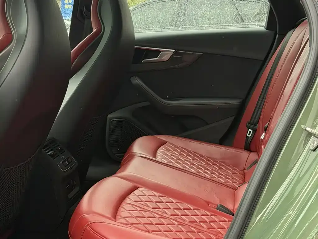 Audi S4 2024 из CN, фото 8