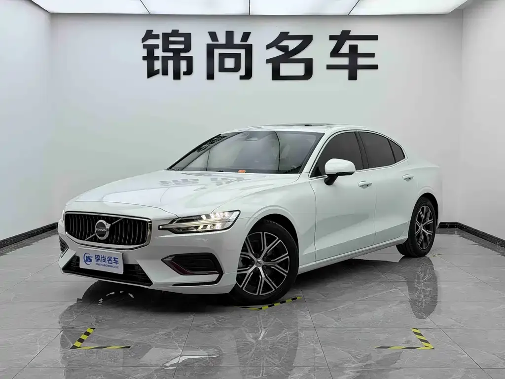 Volvo S60 2022 из CN, фото 1