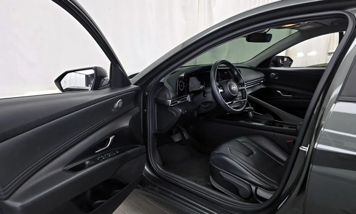 Hyundai AVANTE 2024 из KR, фото 2