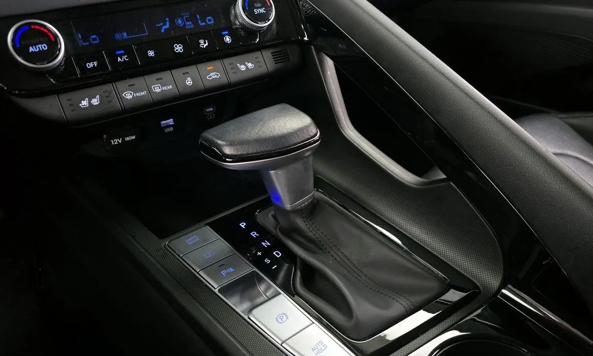 Hyundai AVANTE 2024 из KR, фото 8
