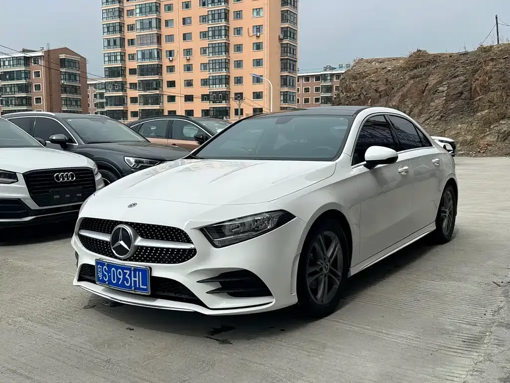 Mercedes-Benz A-Class — фото 1