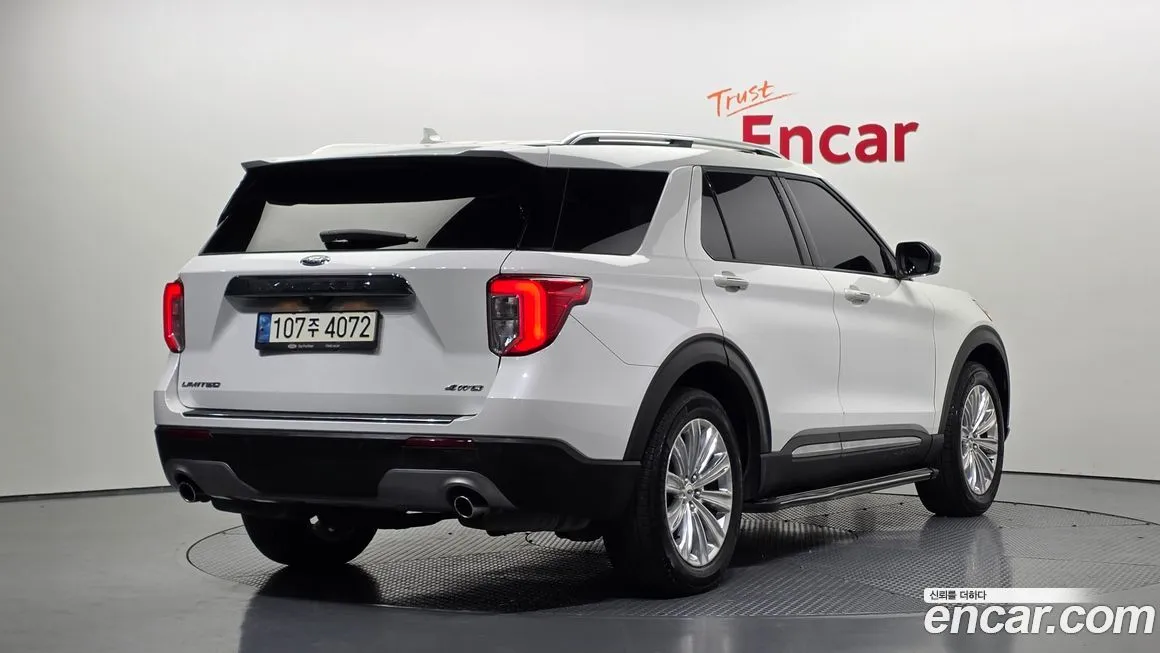 Ford Explorer 2021 из KR, фото 2