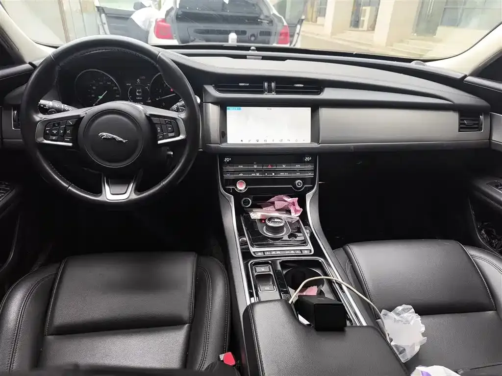 Jaguar XFL 2021 из CN, фото 7