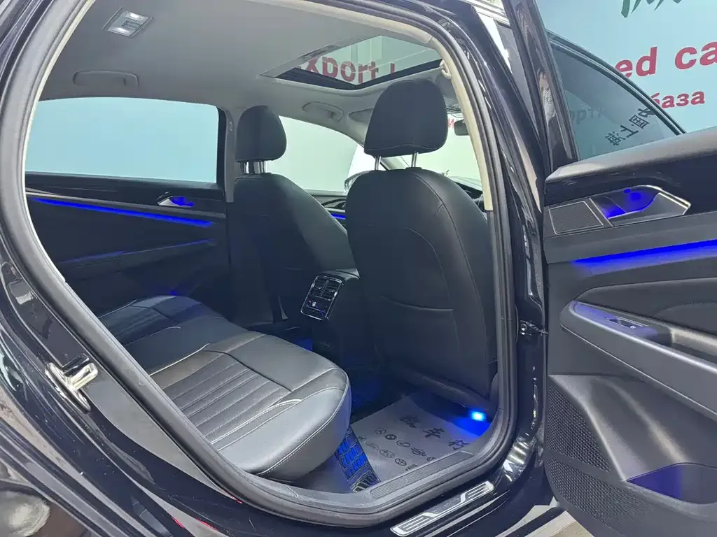 Volkswagen Passat — фото 7