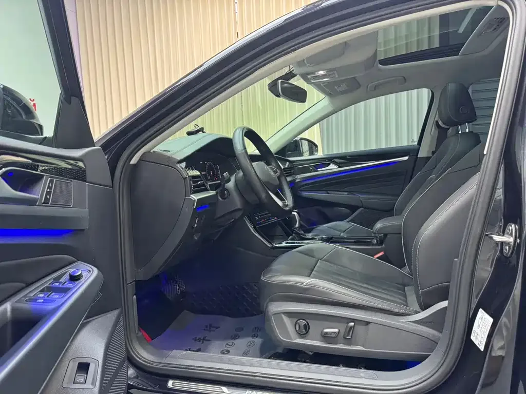Volkswagen Passat — фото 8