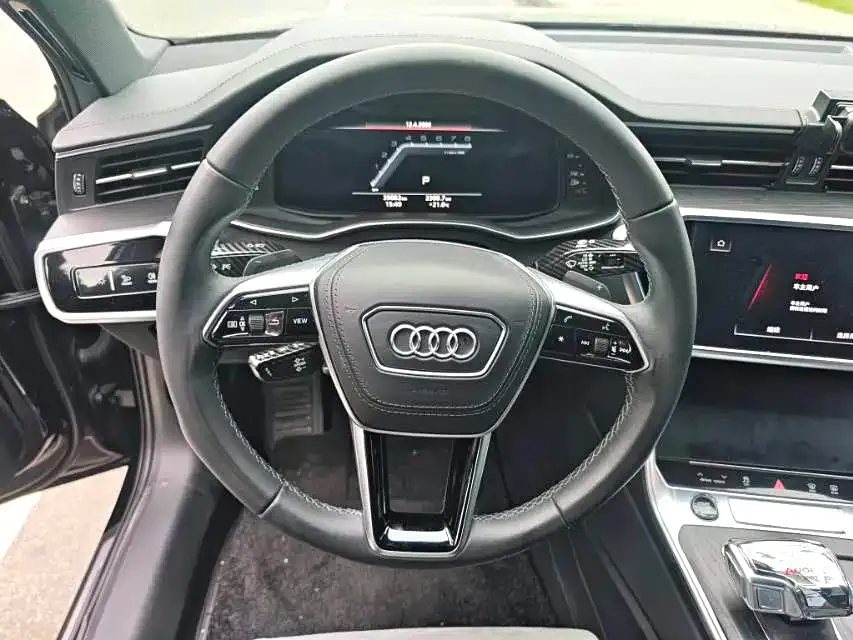 Audi A6L — фото 9