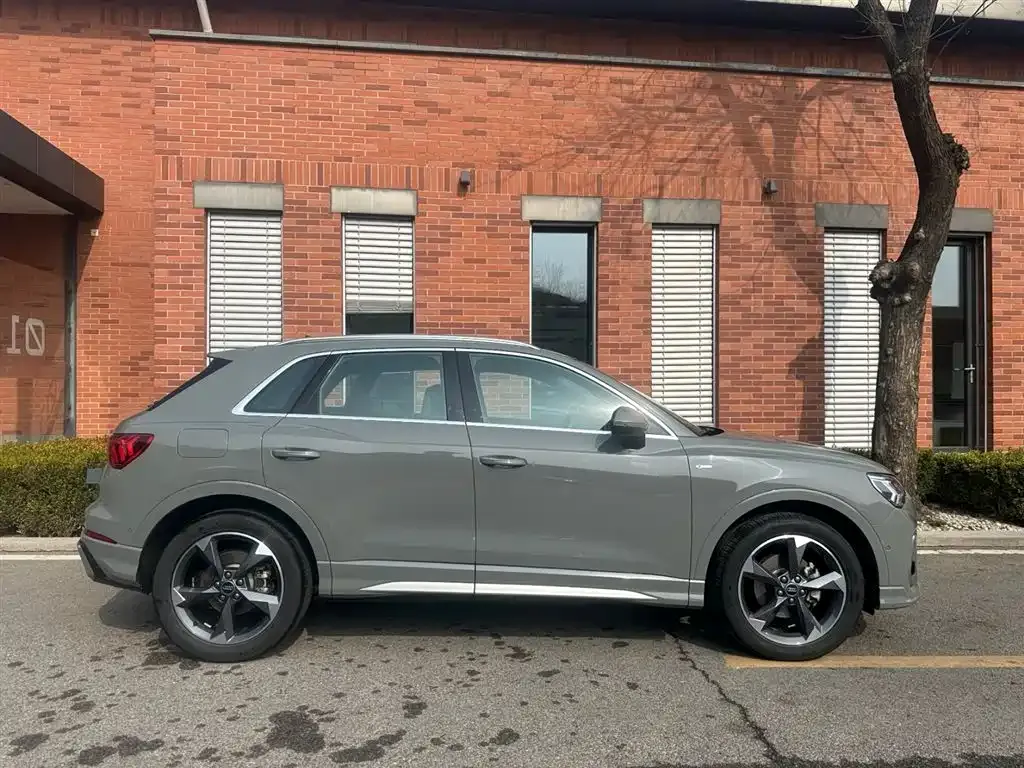 Audi Q3 2024 из CN, фото 6