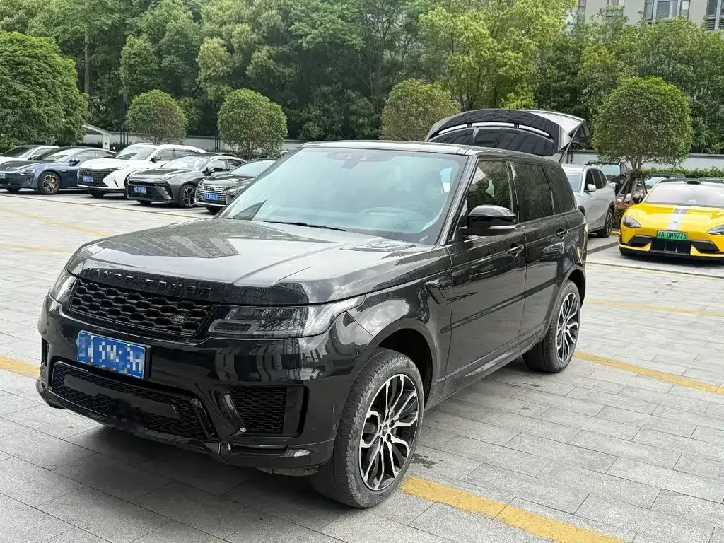Land Rover Sport — фото 1