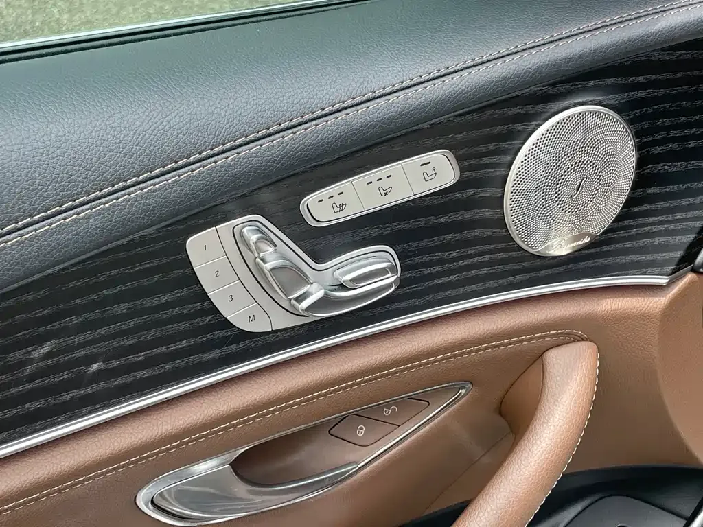 Mercedes-Benz E-Class 2022 из CN, фото 10