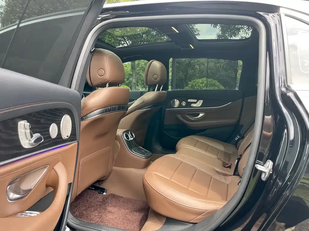 Mercedes-Benz E-Class 2022 из CN, фото 4