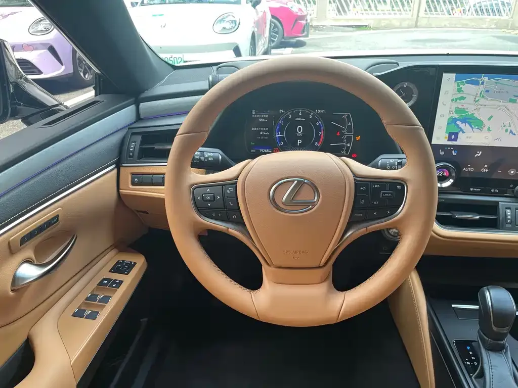 Lexus ES 2025 из CN, фото 4