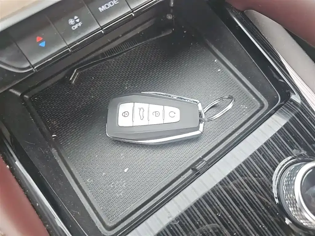 Geely Xingyue L 2022 из CN, фото 5