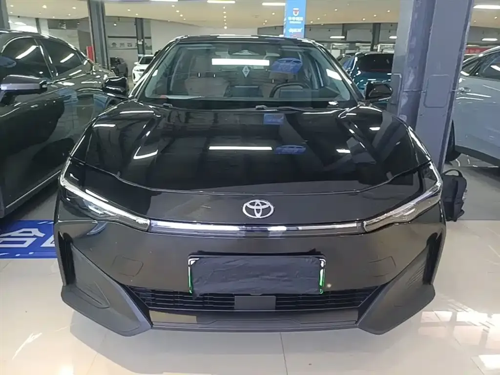 Toyota bZ3 2023 из CN, фото 10