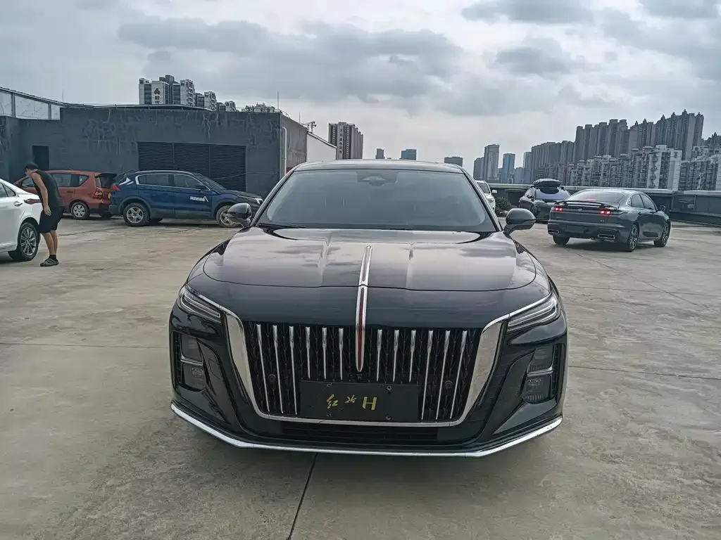 Hongqi H5 — фото 6