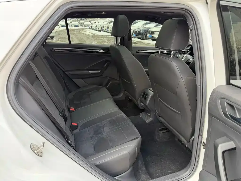 Volkswagen T-Roc 2022 из CN, фото 8