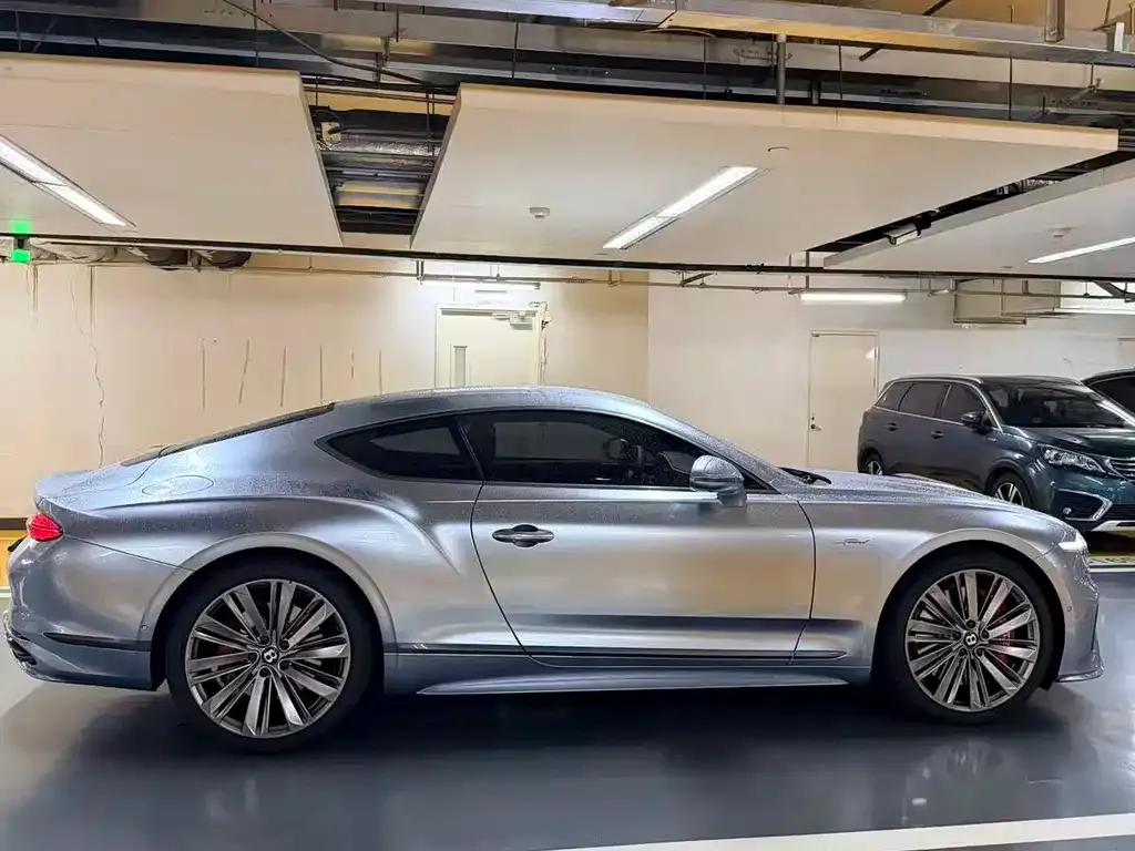 Bentley Continental 2025 из CN, фото 4