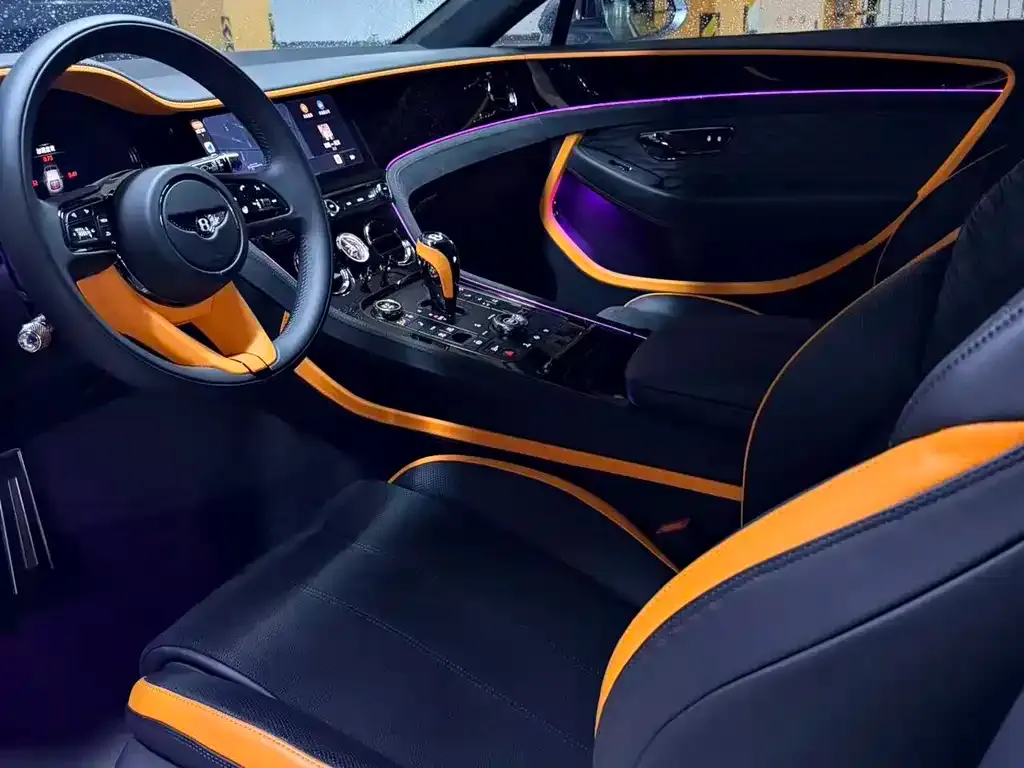 Bentley Continental 2025 из CN, фото 7