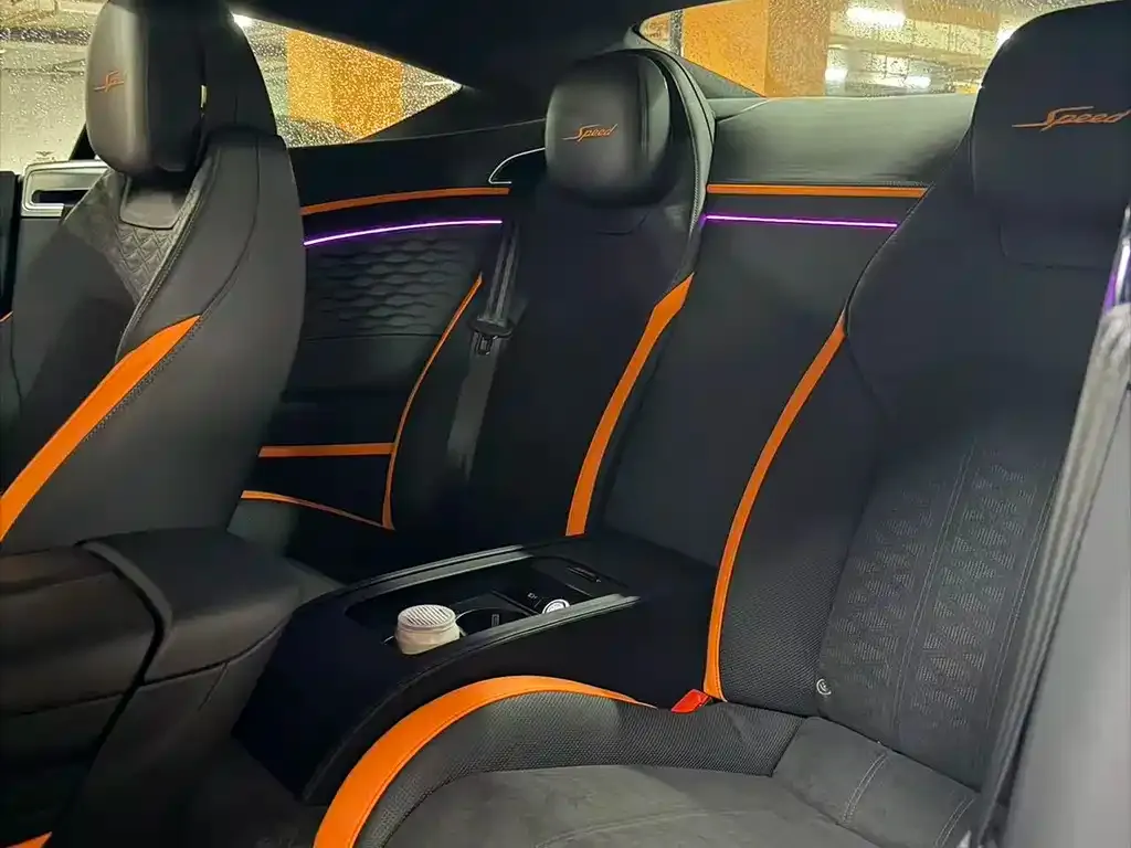 Bentley Continental 2025 из CN, фото 3