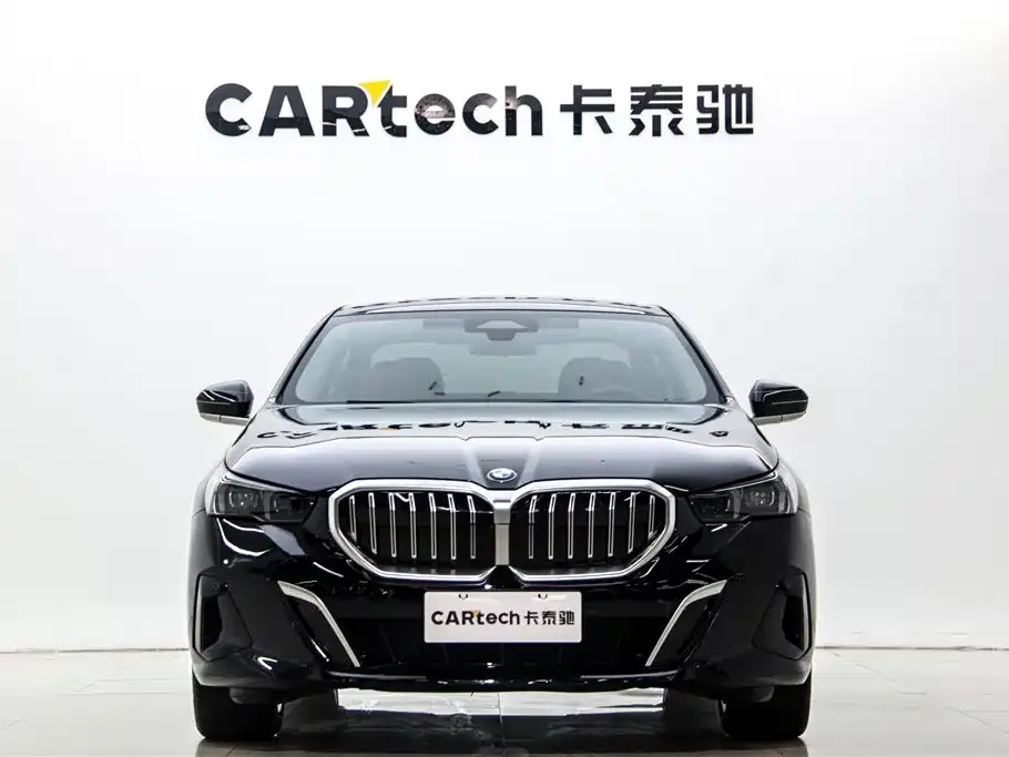 BMW 5 Series — фото 3