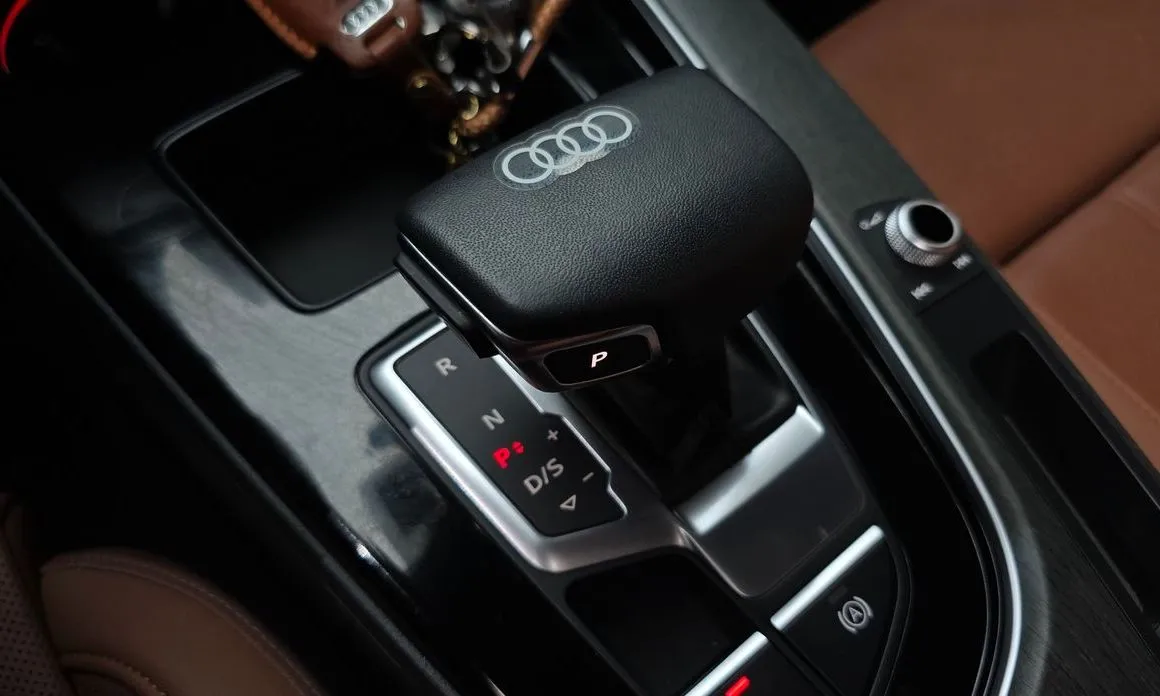 Audi A4 2023 из KR, фото 3