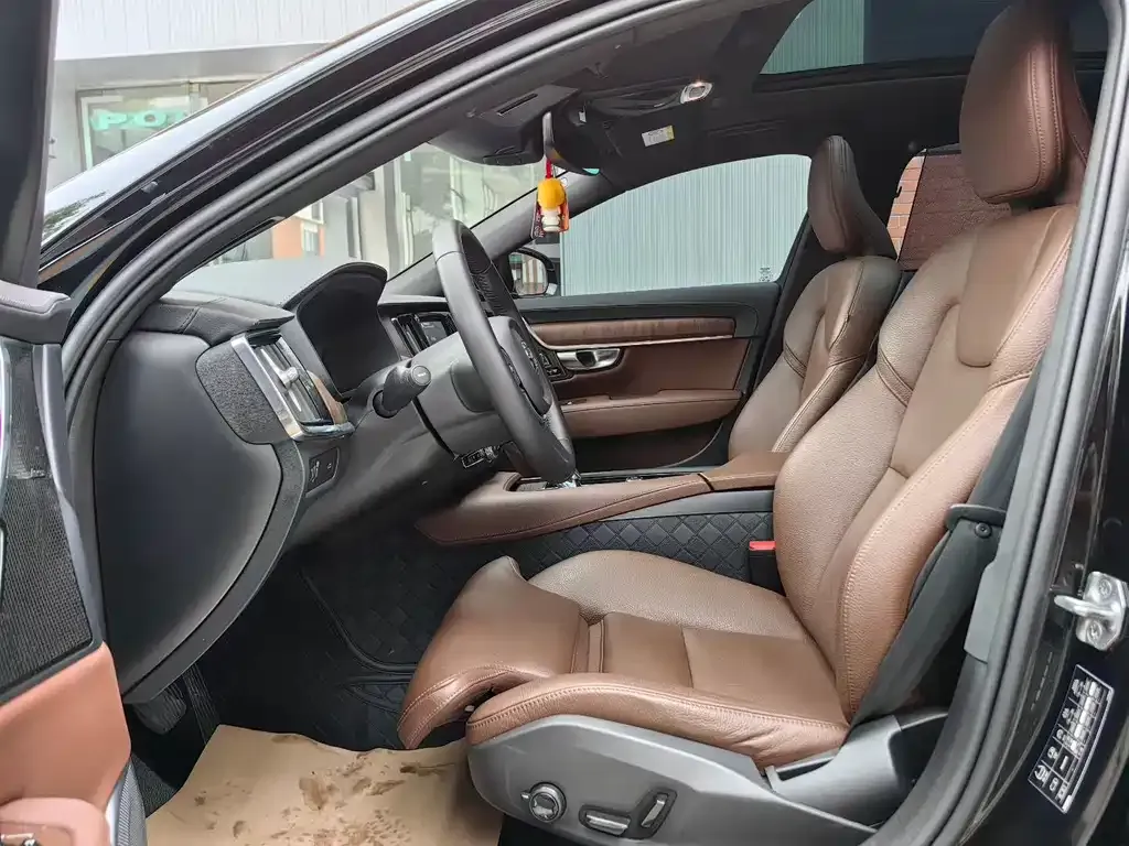 Volvo S90 2021 из CN, фото 7