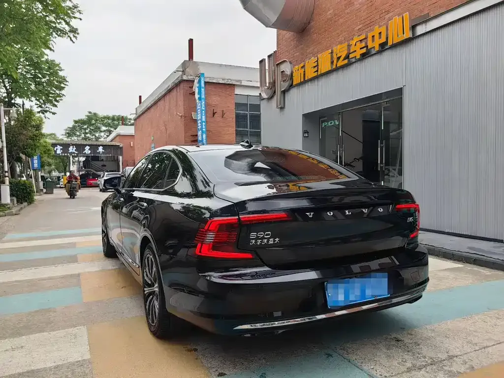 Volvo S90 2021 из CN, фото 2