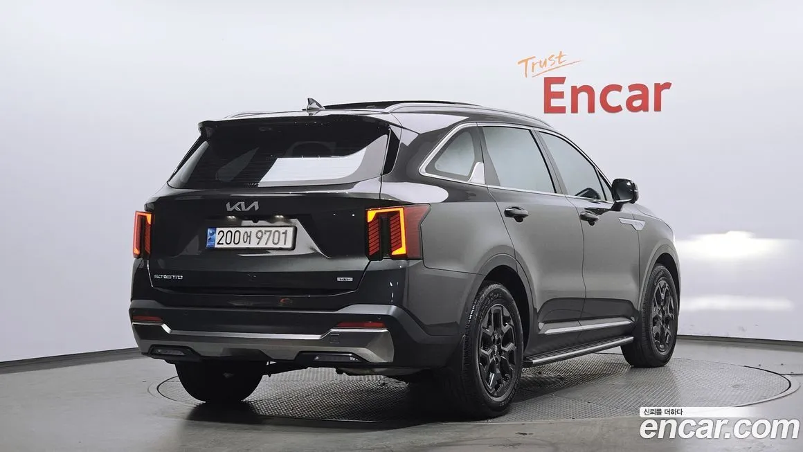 Kia Sorento — фото 5