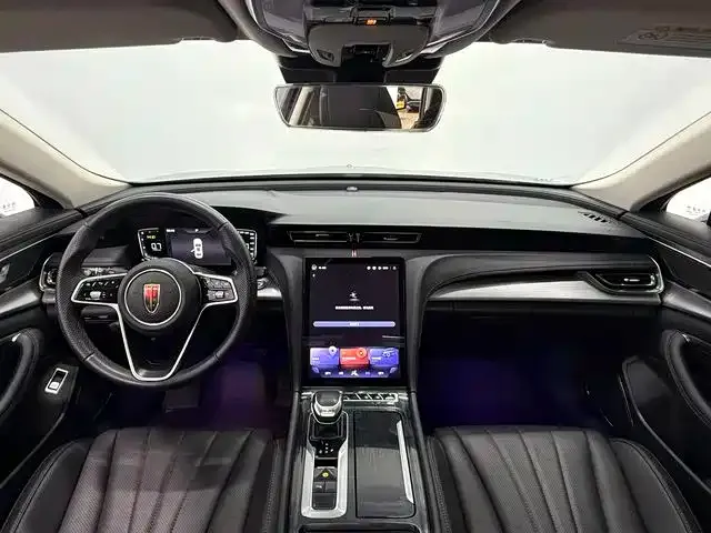 Hongqi H5 — фото 10