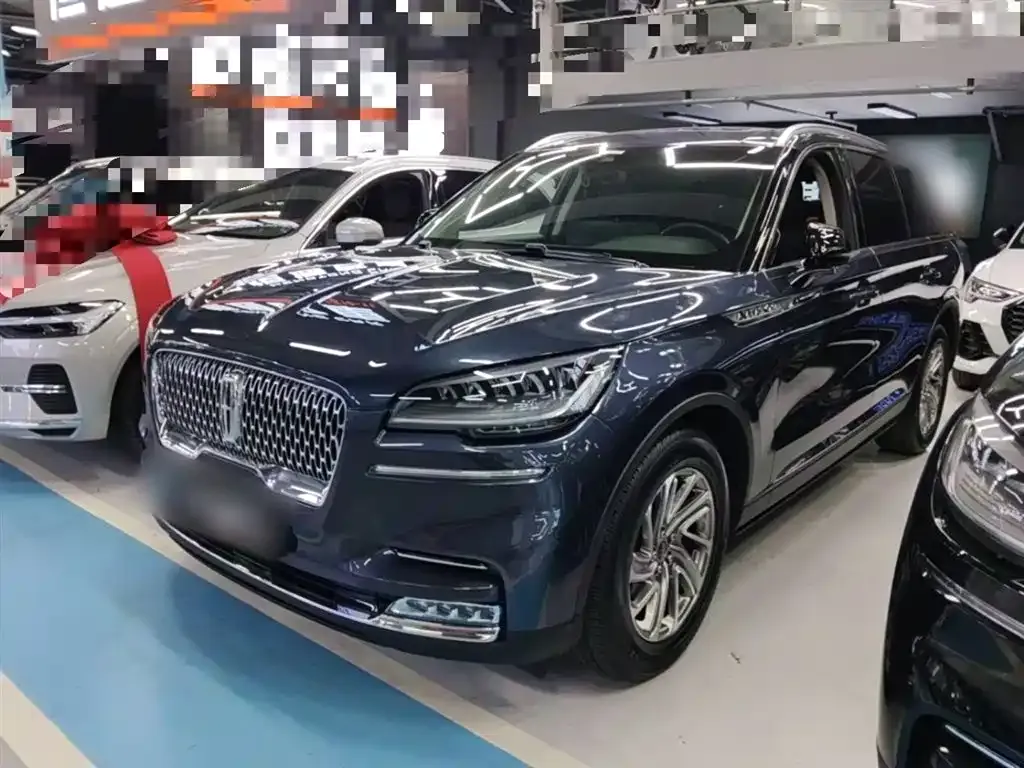 Lincoln Aviator — фото 10