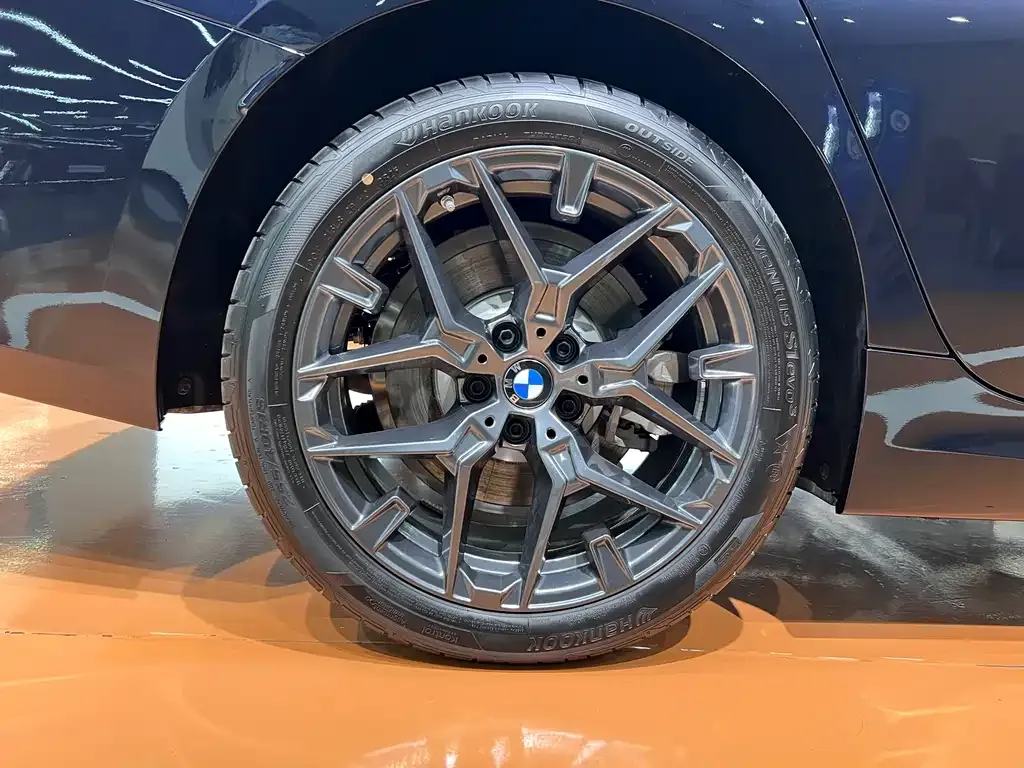 BMW 3 Series 2026 из CN, фото 6