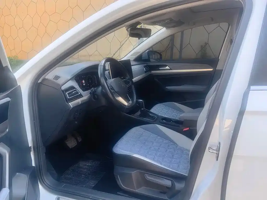 Volkswagen Lavida 2023 из CN, фото 3