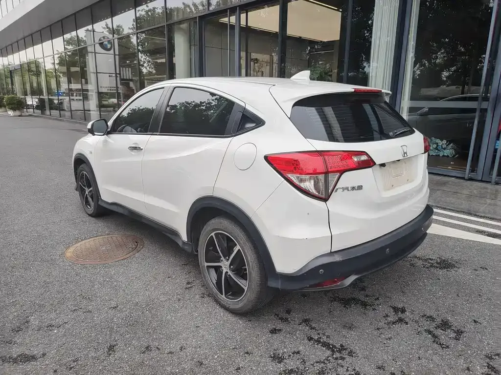 Honda Vezel 2021 из CN, фото 10