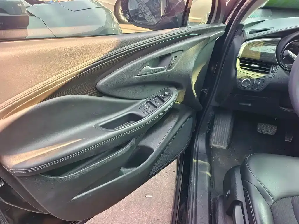 Buick Envision Plus 2021 из CN, фото 6