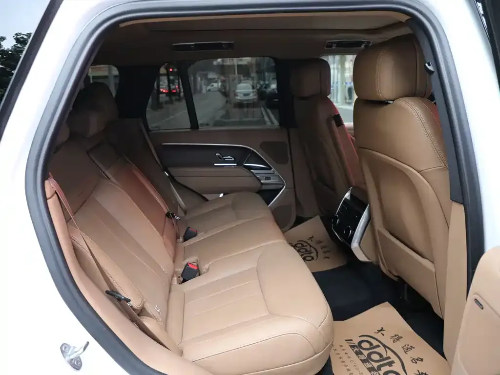 Land Rover Range Rover 2023 из CN, фото 2