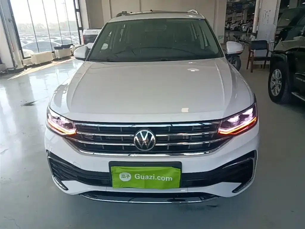 Volkswagen Tiguan L 2022 из CN, фото 9