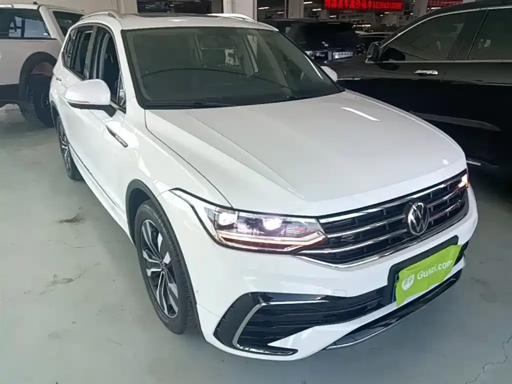 Volkswagen Tiguan L 2022 из CN, фото 4