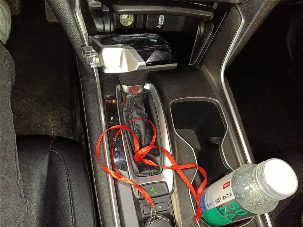 Honda Accord — фото 9