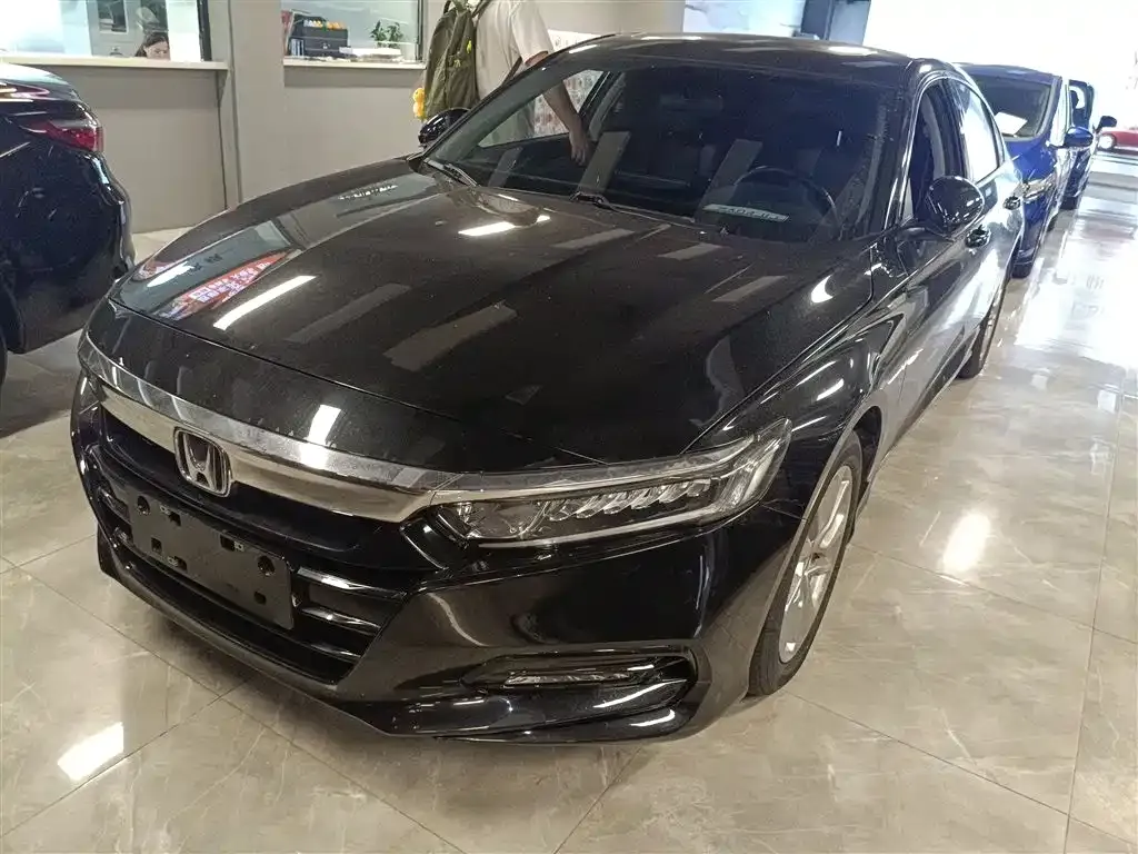 Honda Accord — фото 5