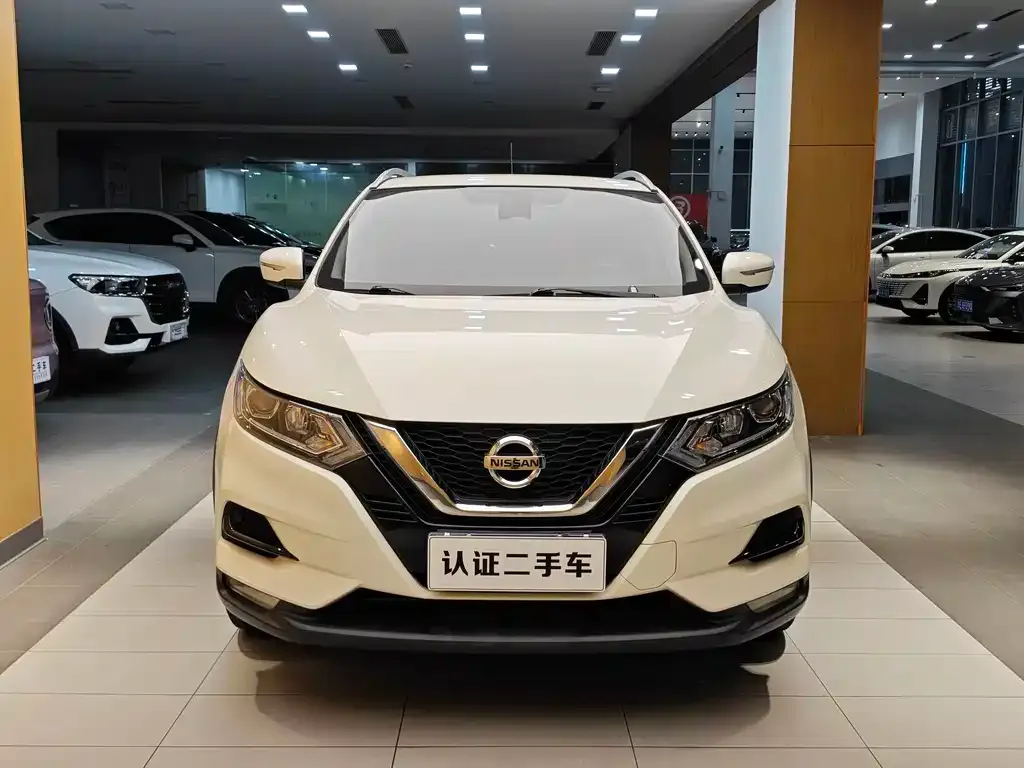 Nissan Qashqai — фото 9