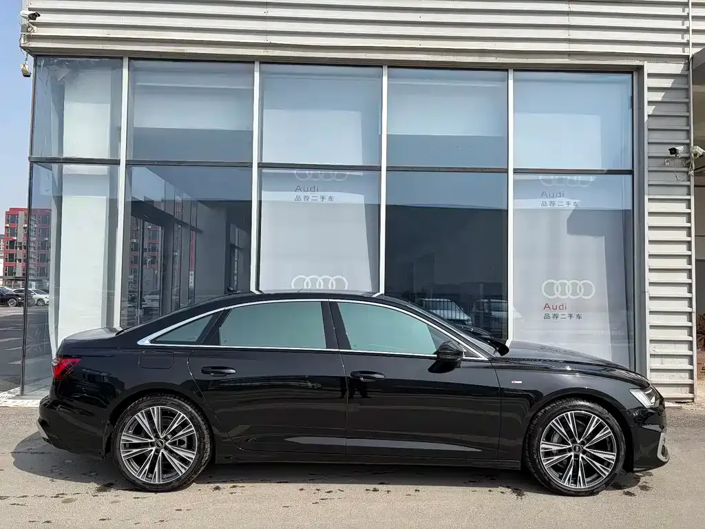 Audi A6L — фото 5