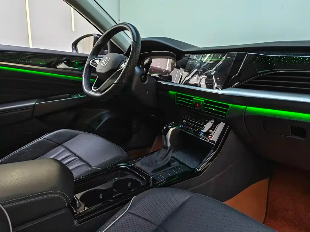 Volkswagen Passat — фото 7