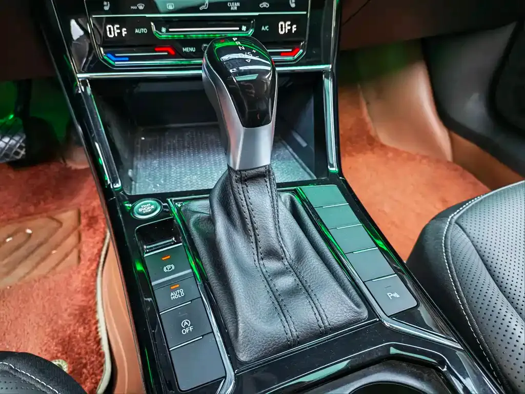 Volkswagen Passat — фото 10