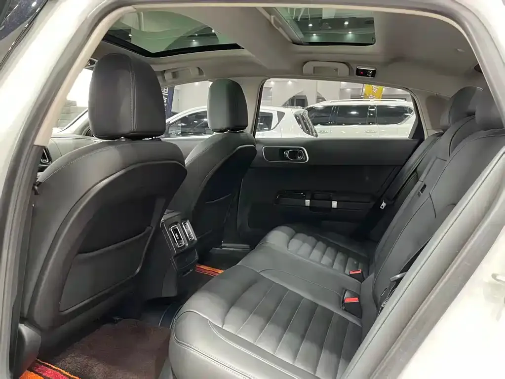 Citroen C6 2023 из CN, фото 8