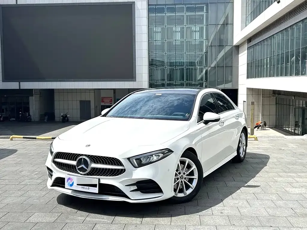 Mercedes-Benz A-Class — фото 1