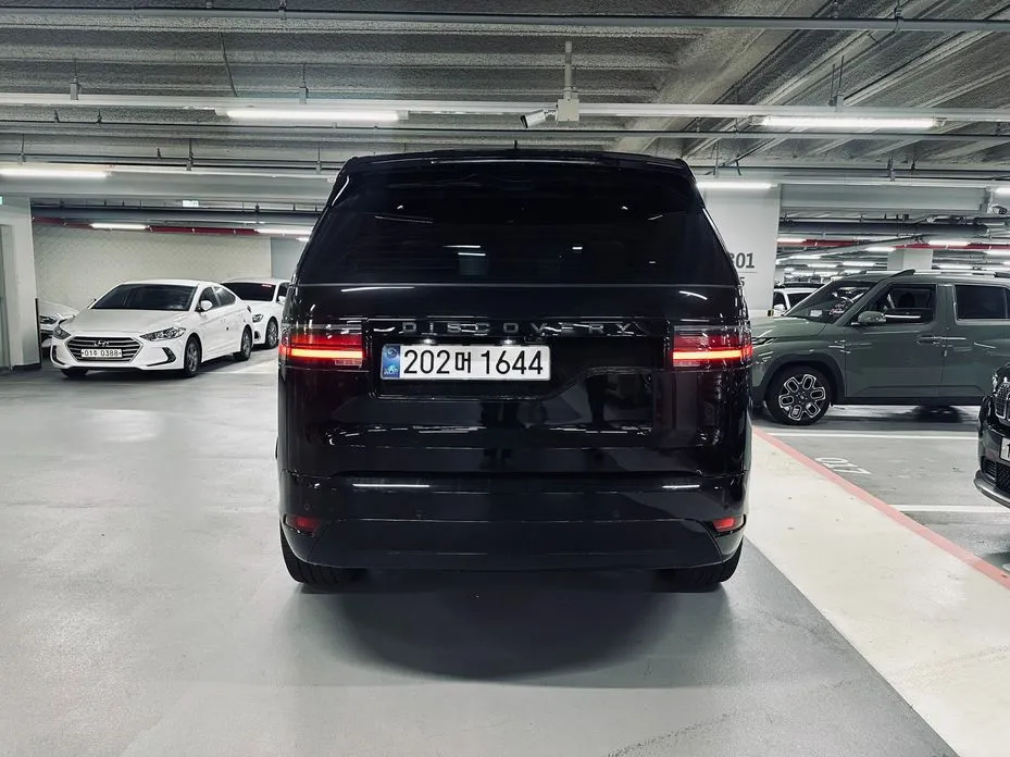Land Rover Discovery 2024 из KR, фото 10