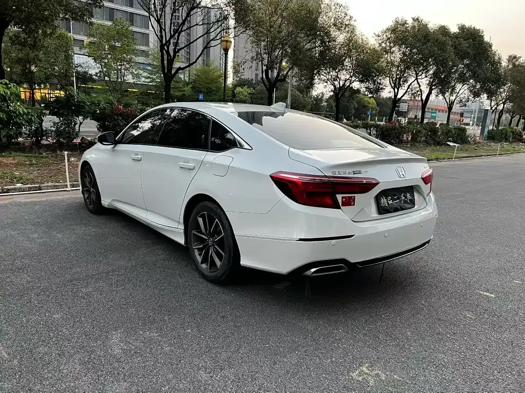 Honda Inspire 2023 из CN, фото 6